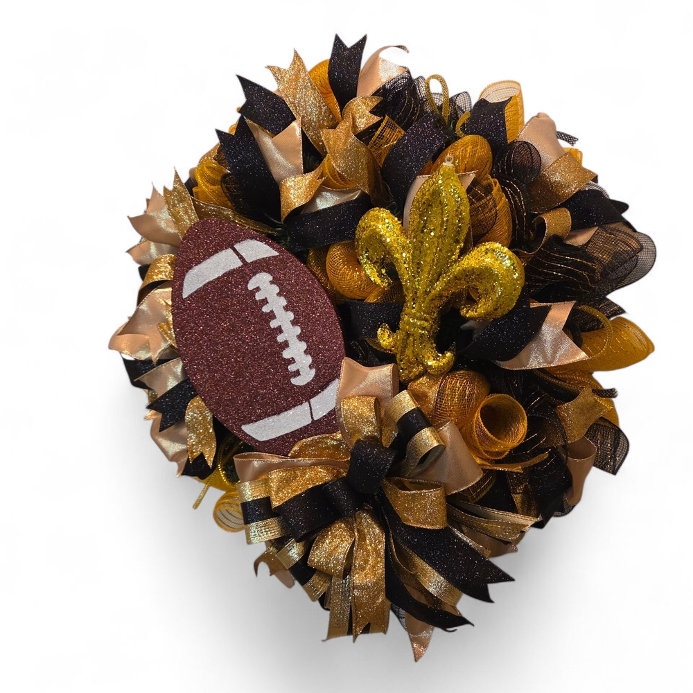 New Orleans Saints Sports Fans Football and Fleur-de-Lis Wreath - Black and Gold